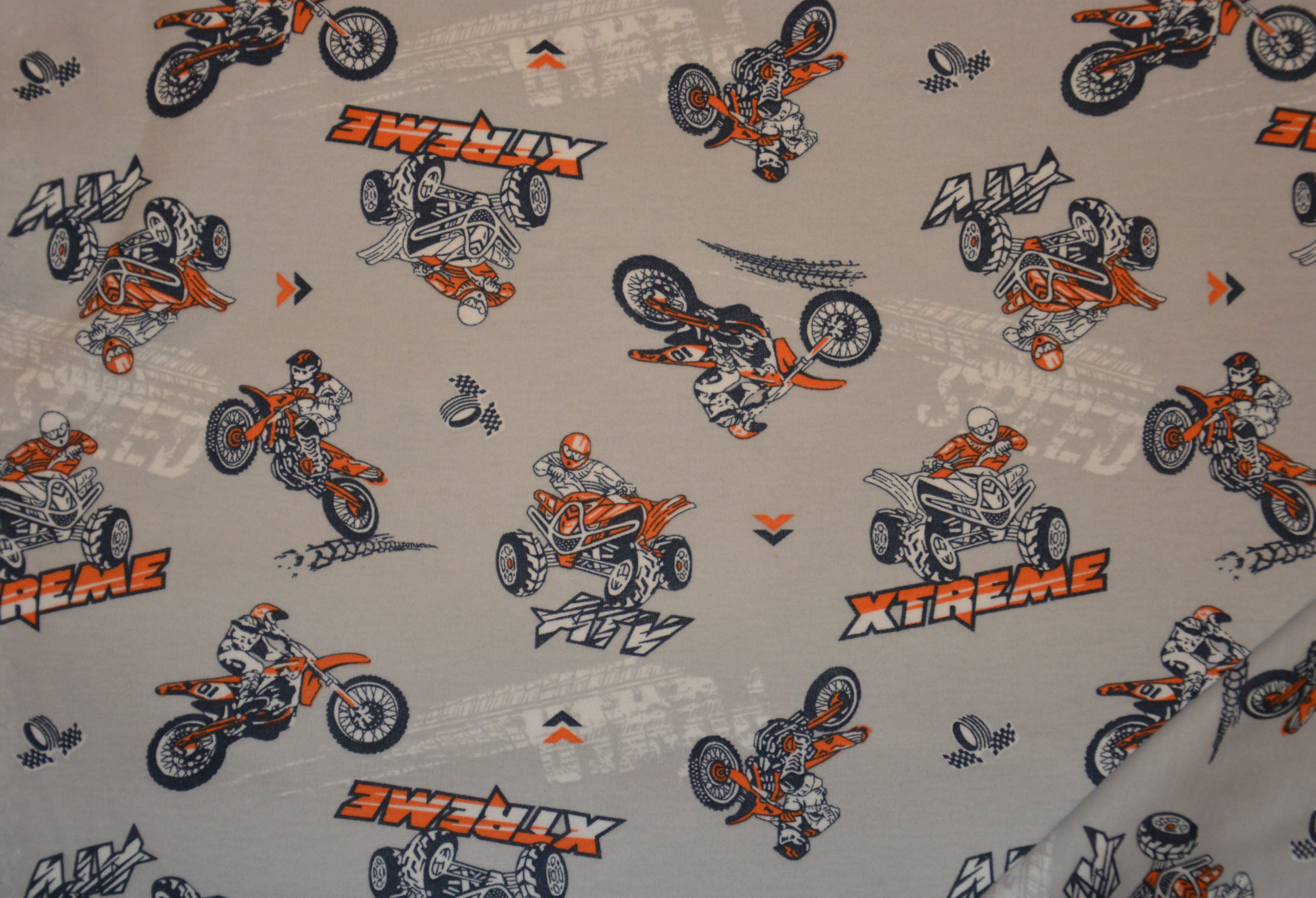 Dětský overal jednobarevný- 1ks  vel. 104, vel. 110, vel. 116, vel. 122 - 140